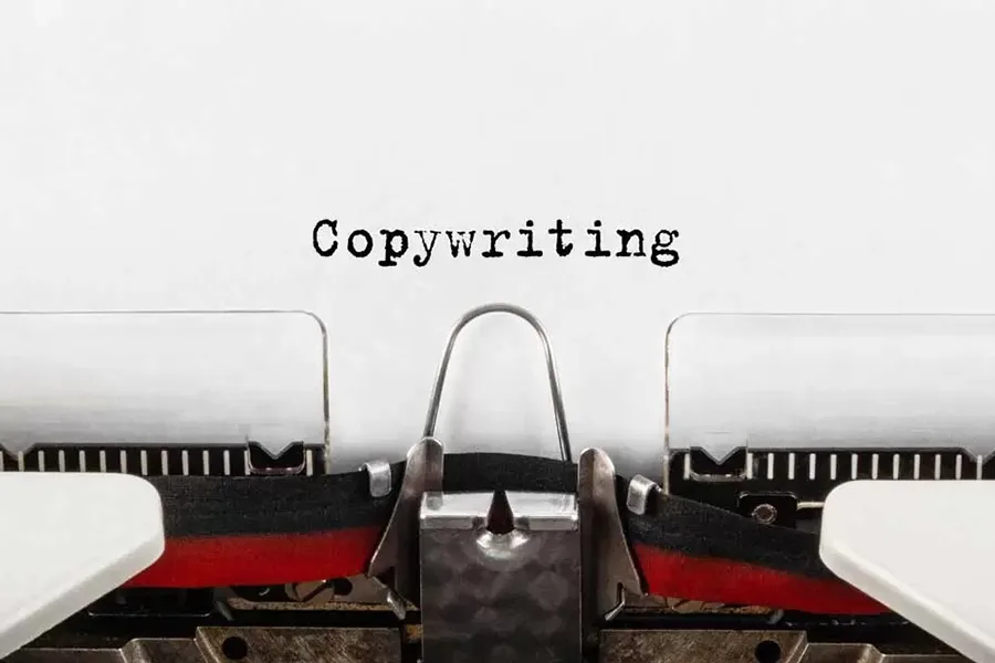 کپی رایتینگ (Copywriting) چیست؟ راهنمای نوشتن متن تبلیغاتی برای جذب مشتری