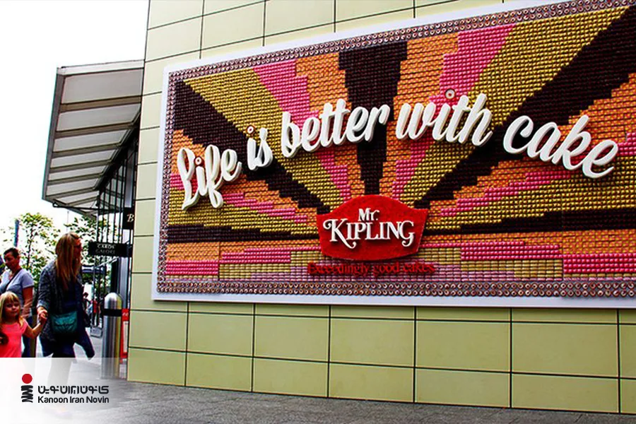 مخاطب را فقط به تماشای تبلیغ دعوت نکنید؛ او را وارد فرایند خلق محصول کنید.